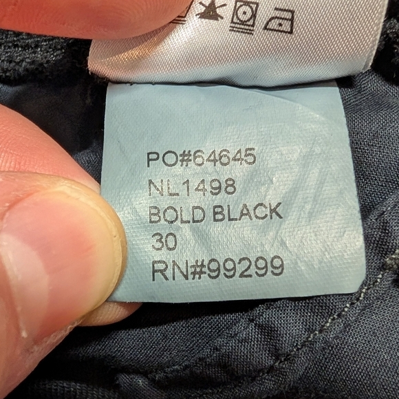 Level 99 Women's Bold Black Linen Blend Shorts Size 30 - Picture 6 of 9